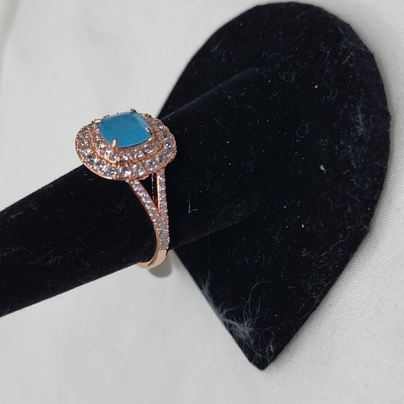 πNWT AQUA BLUE QUARTZ RINGπ - Picture 4 of 12